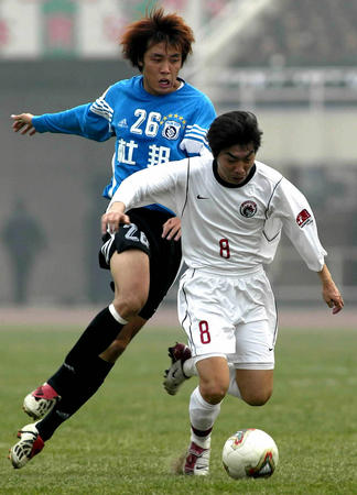 资料图:张亚林因病去世 2003年甲A联赛PK陈洋