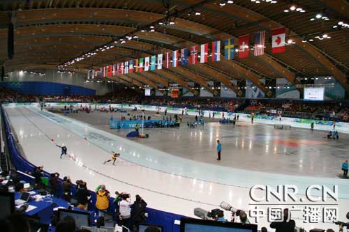 速滑比赛场地温哥华里士满奥林匹克圆顶体育馆中国队有四名选手参赛