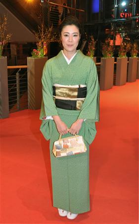 寺岛忍获柏林电影节最佳女主角 日本史上第三