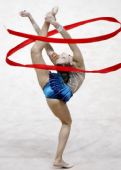 图文：艺术体操赛莫斯科站 卡纳耶娃的优美身姿