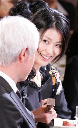 图：第33届日本电影学院奖--松隆子台下开心