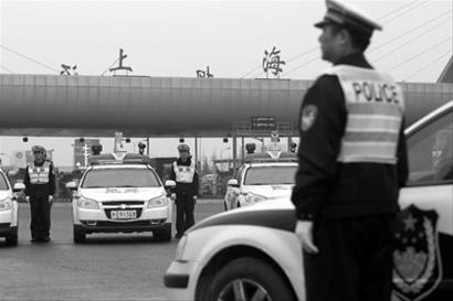 车主持上海居住证 外地车可办理车辆通行证(图