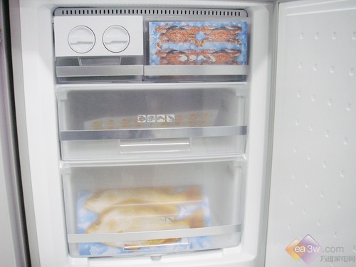 美的三门欧式冰箱 直降700元等您抢先