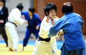 图文：全国女子柔道锦标赛开赛 湖南选手何红梅
