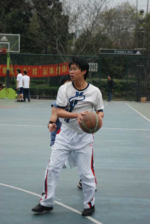 北京篮球印象:老外称氛围好 但缺少美国式争斗
