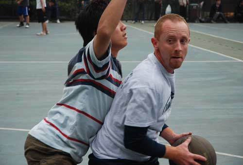 北京篮球印象:老外称氛围好 但缺少美国式争斗