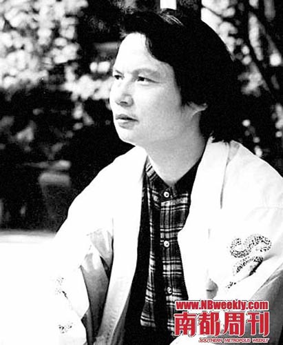 《东方时空》前辈导演陈虻在世时，培养了一批年轻的纪录片导演，包括邱民。
