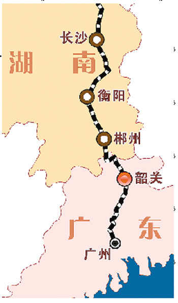 韶关雨引发泥石流 铁路被淹致京广线误点