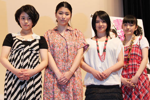 （左起）高畑充希、成海璃子、樱庭奈奈美、小岛藤子