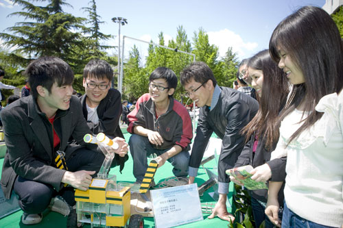 首届北京市大学生科学研究与创业行动计划成果展示与经验交流会现场