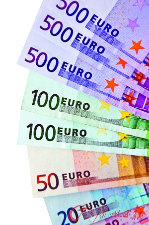 欧元兑人民币创新低 1万欧元缩水近1.7万人民币