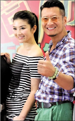 黄奕不回应结婚事件 新片发布会上"打太极"