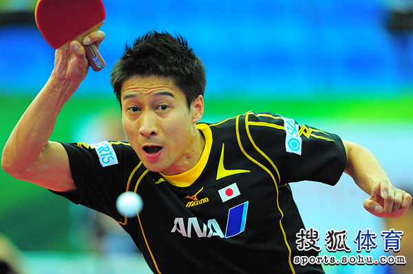 组图:吉田海伟苦战险胜张钰 激动庆祝难掩兴奋