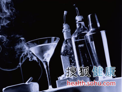 误传4：唯一有益心脏的酒水是红葡萄酒。