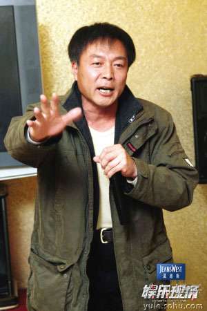 近日,曾经出演过多部喜剧作品的演员谢园接受了《真维斯娱乐现场》