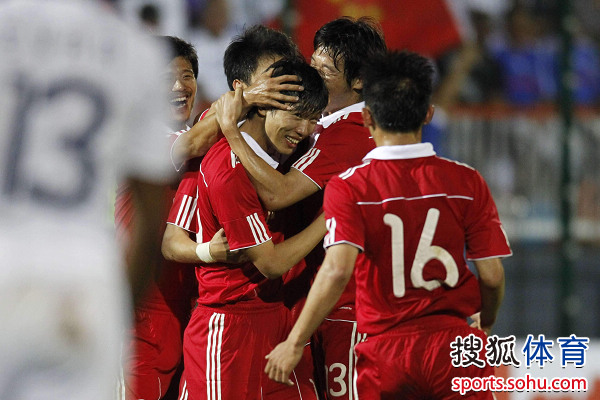 中国队庆祝进球