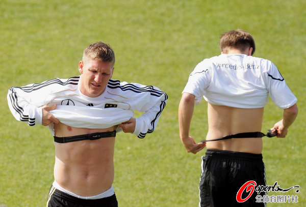图文：德国队轻松备战世界杯  一脸轻松