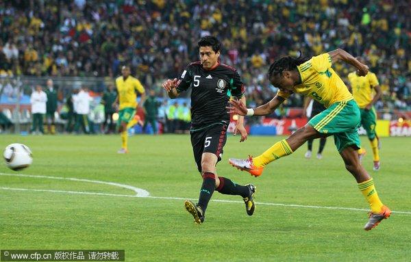 幻灯:南非世界杯首球诞生 查巴拉拉世界波破门