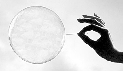 科学家揭示气泡破灭的物理学过程