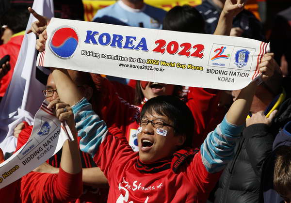 韩国在欧洲足球明星_韩国欧洲踢球足球球员_欧洲明星足球