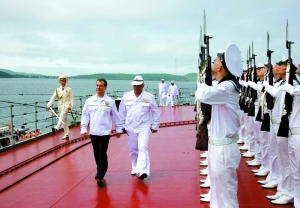 俄总统视察远东战略战役演习 强调海上强国地