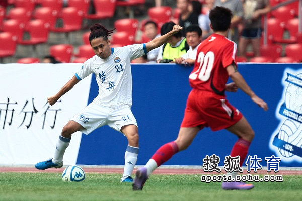 梦舟VS香港明星足球赛 双方险酿群殴事件