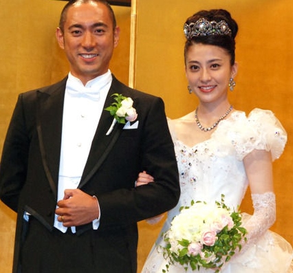 歌舞伎演员海老藏举行婚礼前首相小泉捧场 搜狐娱乐