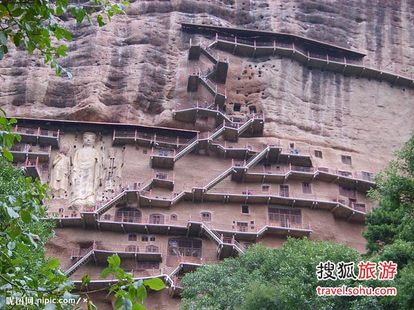 麦积山石窟