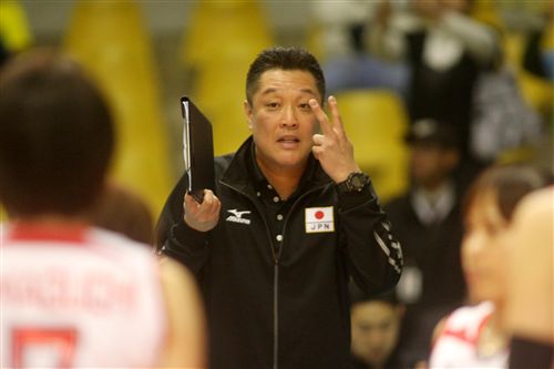 日本教练指导队员