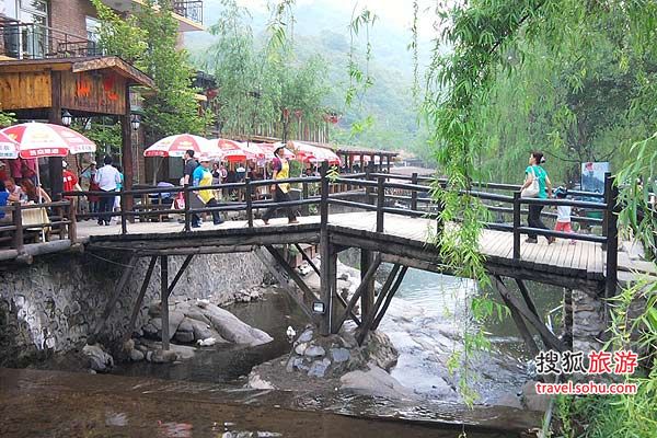 怀柔虹鳟鱼一条沟吃喝自驾旅游攻略