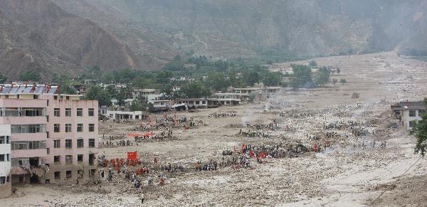 国内新闻 国内天气 中国多地遭暴雨洪水袭击 甘肃舟曲泥石流 舟曲