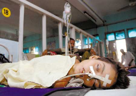 印度暴发脑炎致至少215人死亡 多数为儿童(图