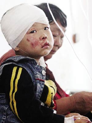 陕西幼儿园倒塌13名幼儿受伤 目前均无生命危