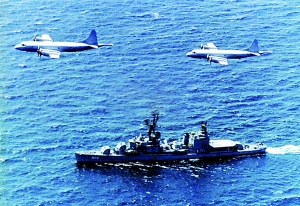 韩国海军把原木当朝潜艇 射30多枚深海炸弹(图