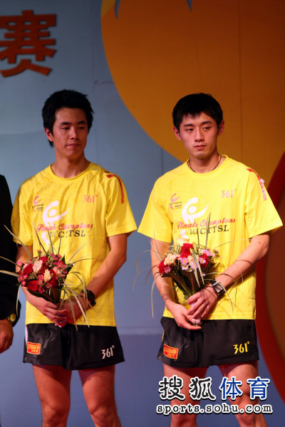 图文：乒超男团决赛第三回合 朱世赫与张继科