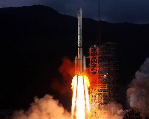 组图:中国“嫦娥二号”卫星发射升空-搜狐新闻