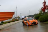 图文：FCACA征战WRC法国站 科托玛雨中前行