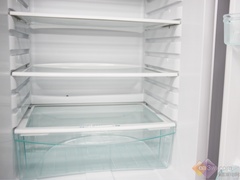 海尔新品两门冰箱 抢先亮相国美卖场