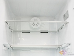 海尔新品三门冰箱 创新设计更无霜