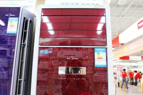 K180红火亮相 美的新品立柜空调抢先赏