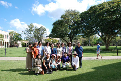 布里斯班总领馆副总领事孟勉带领妇女工作小组成员赴澳大利亚昆士兰