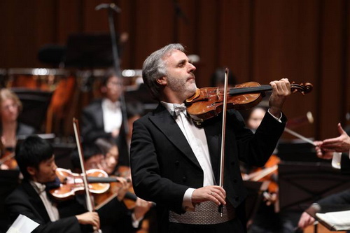 维也纳爱乐首席与大剧院管弦乐团合作奏响贝多芬