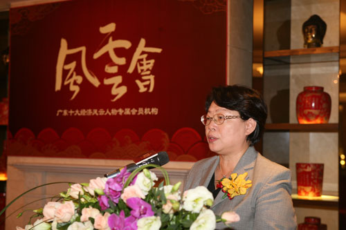 南方广播影视传媒集团书记白玲致欢迎辞(陈文笔摄影)