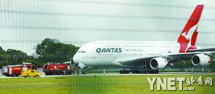 苏门答腊岛消息  一架澳洲航空公司的空中客车a380客机4日上午从