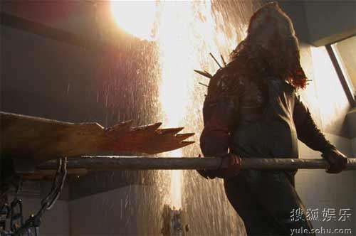 《战神再生》中出现的身高六英尺九英寸的斧头僵尸