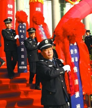 郑州撤公安分局后增38个副处级职位吸引警力