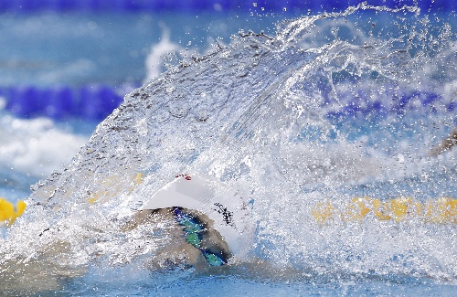 (亚运会)(6)游泳--男子200米自由泳:孙杨摘银滚