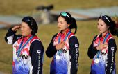 图文：女子双向飞碟团体颁奖仪式 亚军韩国队