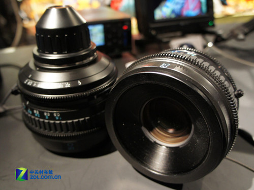 索尼专业摄像机PMW-F3 