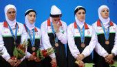 图文：卡巴迪女子颁奖仪式 一位伊朗队员落泪
